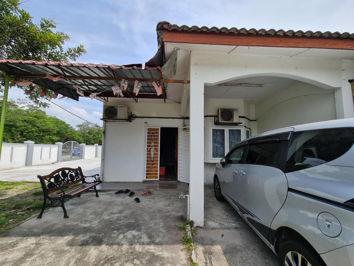 CORNER LOT,LANDED Kajang Semenyih Bee Homestay Bagian luar foto