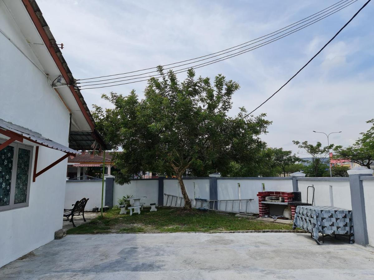 CORNER LOT,LANDED Kajang Semenyih Bee Homestay Bagian luar foto